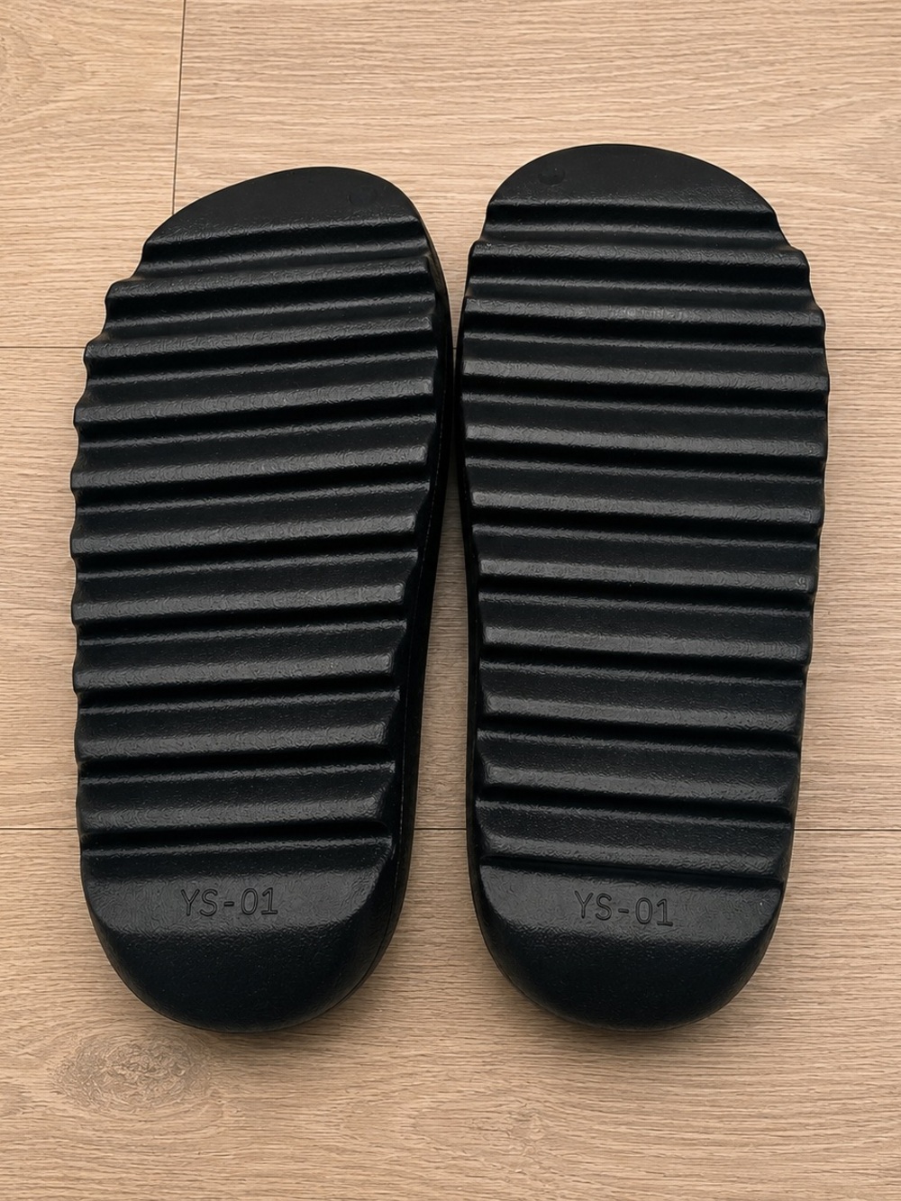 Yeezy YS-01 Black Slides Size 11 - Picture 4 of 6